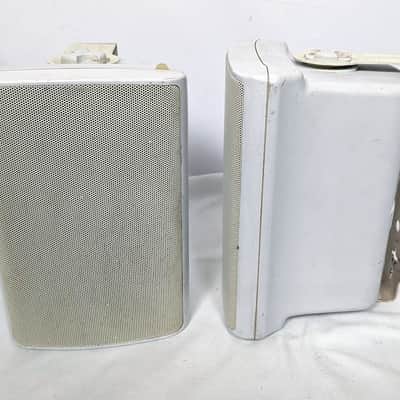 Pair of JAMO A3 Indoor / Outdoor Speakers - White image 3