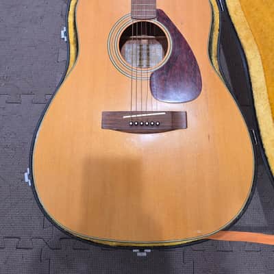 Yamaha FG-200 Jumbo Dreadnought 1972 - 1976 - Natural