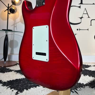 Fender Stratocaster Ultra Crimson Burst 1993 All original With full Case Candy AMAZING! image 9