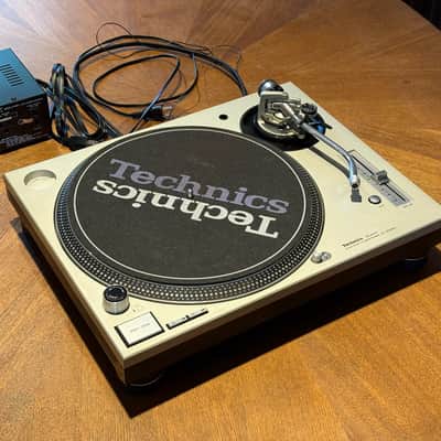 Technics SL-1200MK5 direct-drive turntable, made for the Japanese market. Includes VCT 500W 120V-to-100V step-down voltage converter for use in the U.S image 1