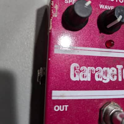 Visual Sound GarageTone Chopper Tremolo 2010s - Red image 2