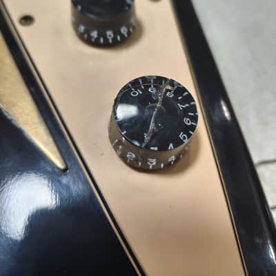 Tokai Flying V image 6