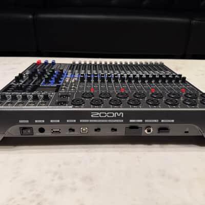 Zoom LiveTrak L-20 Digital Mixer w/ Case, MicroSD Card, Bluetooth Adapter image 3