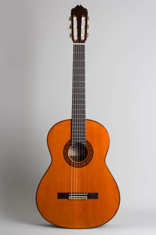 Seji Shinano  No. 40 Classical Guitar,  c. 1968, original black hard shell case. image 1