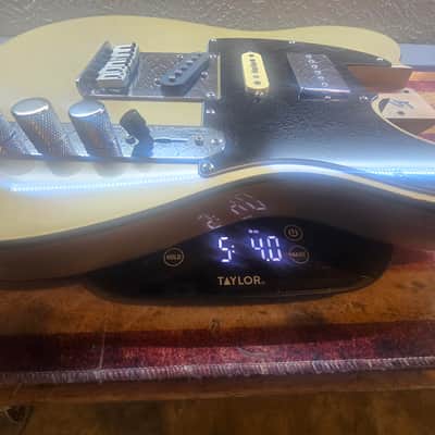 Squier CONTEMPORARY TELECASTER MODIFIED - SHORELINE GOLD image 9
