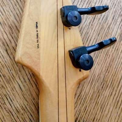 Vox Panther Bass 1960s - Red image 7