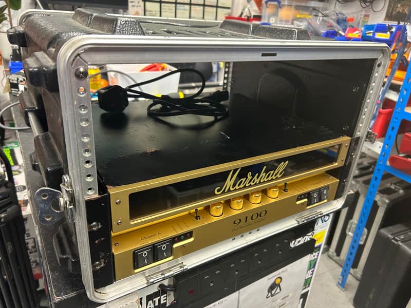 Marshall 9100 Dual Monobloc + Gator 5u Flightcase and full spare Watford valve kit - 90's - Gold image 1