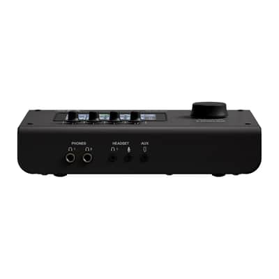 Yamaha URX22 4x2 USB-C Audio Interface with 32-Bit 192 kHz and Touchscreen DSP (Black Finish) image 6
