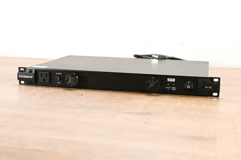 Furman PL-8C 15A Classic Series Power Conditioner with Lights CG013PD image 1