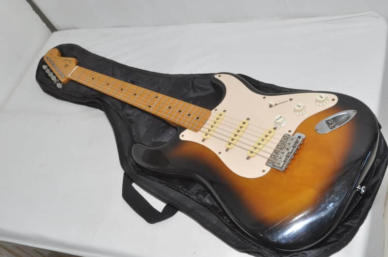 Fender japan ST-57 stratocaster sunburst Electric Guitar Ref No.6098 image 1