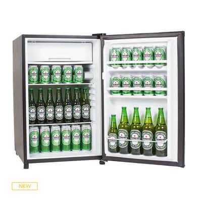 Marshall Fridge 4.4 High Capacity Compact Refrigerator with Freezer Shelf image 6