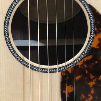 Larrivee P-03-R Rosewood Parlor Guitar image 4