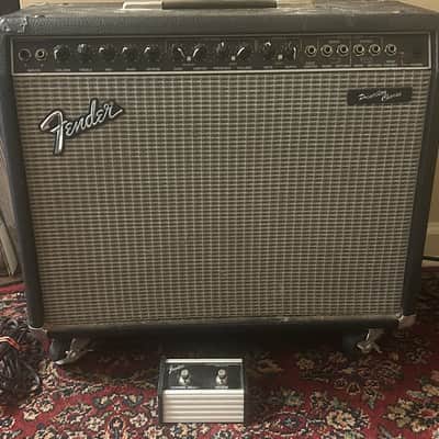 Fender Princeton Chorus 2-Channel 50-Watt 2x10" Solid State Guitar Combo 1999 - 2002 - Black image 1