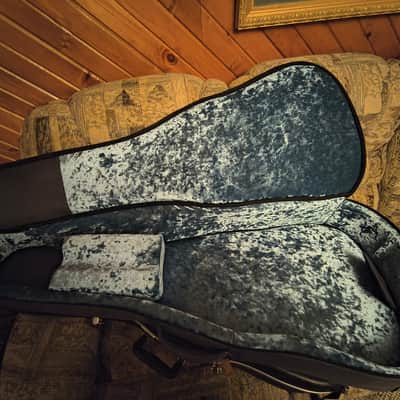 Martin Premium Semi-Rigid Softshell Case for 14-Fret Dreadnought image 8