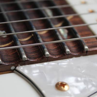 IBANEZ  "JEM7V White (F0713097) with her papers and original Hardcase" 3, 59 KG image 12