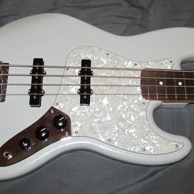 Fender Special Edition White Opal Jazz Bass Guitar & Gig Bag image 6
