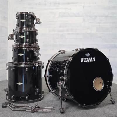 Used Tama Starclassic Maple 5pc Drum Set Piano Black w/Black Hardware - Very Good