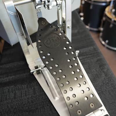 DW DWCPMCDBK - Black MFG SERIES CHAIN SINGLE BASS DRUM PEDAL (2023) image 4