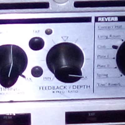 TC Electronic M300 Dual Engine Effects Processor 2000s - Silver image 2