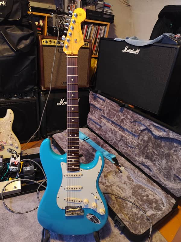 Fender Stratocaster American Pro II 2021 - Miami Blue image 1