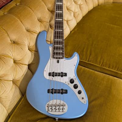Lakland Skyline DJ-5 Darryl Jones Signature 5-String with Indian Laurel Fretboard 2025 - Lake Placid Blue image 15