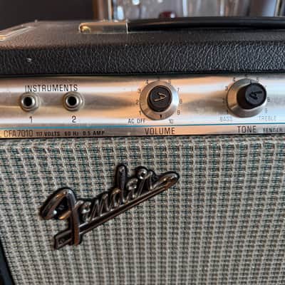 1975 Fender Musicmaster Bass Amp 12-Watt with 15" Jensen Speaker image 2