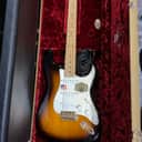Fender 60th Anniversary Commemorative American Standard Stratocaster with Gold Hardware, Maple Fretboard 2014 - 2-Color Sunburst