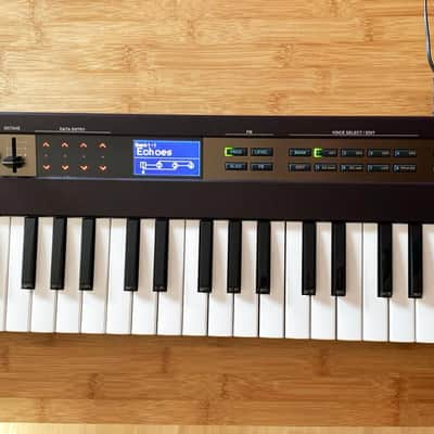 Yamaha Reface DX 37-key FM synthesizer synth Reface series Mint Condition like new! DECKSAVER included