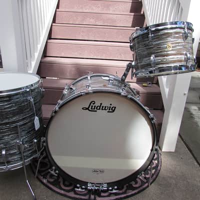 Ludwig PRE-SERIAL BLUE OYSTER PEARL 1963 SET image 1