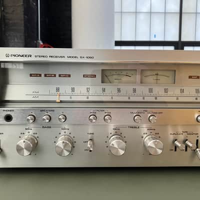 Pioneer SX-1050 120-Watt Stereo Solid-State Receiver 1976 - 1978 - Silver image 3