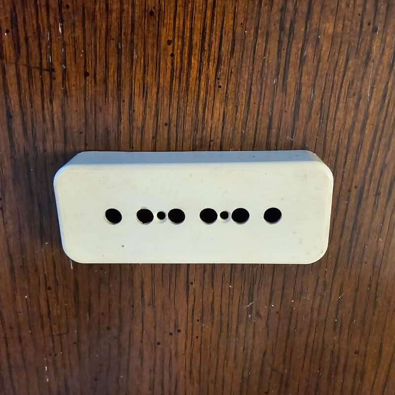 Gibson P-90 Pickup Ring image 1