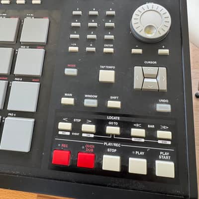 Akai MPC2500 Music Production Center 2005 - 2013 - Black image 6