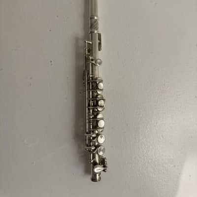 Vintage Louis MK1 Piccolo – Made for Rudall Carte, London – Italy – Plays Well – With Case image 13