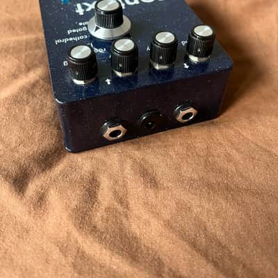Red Panda Context Reverb 2010s - Blue Graphic image 3