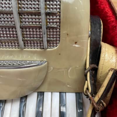 Noble Accordion Est. 1950s image 7