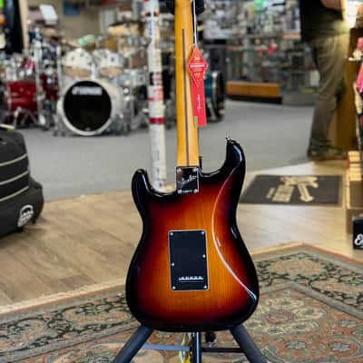 Fender American Professional Classic Stratocaster HSS, 3 Tone Sunburst W/ Free Shipping & Gig Bag image 7