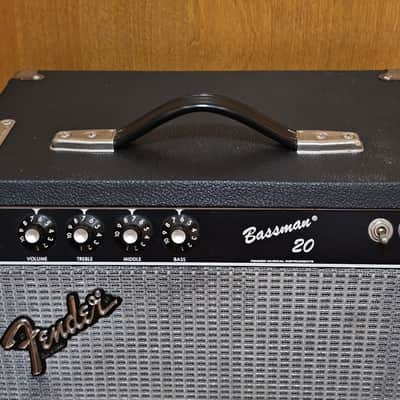 Fender Bassman 20 Bass Guitar Tube Amp image 8