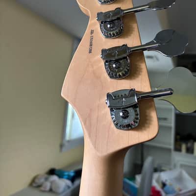 Fender American Standard Jazz Bass with Maple Fretboard 2008 - 2016 - Black image 5