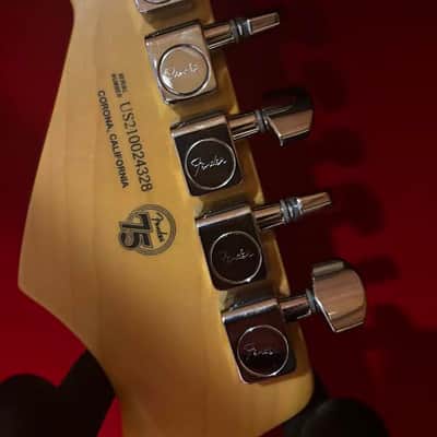 Fender American Professional II Stratocaster - Olympic White with Maple Fingerboard image 3