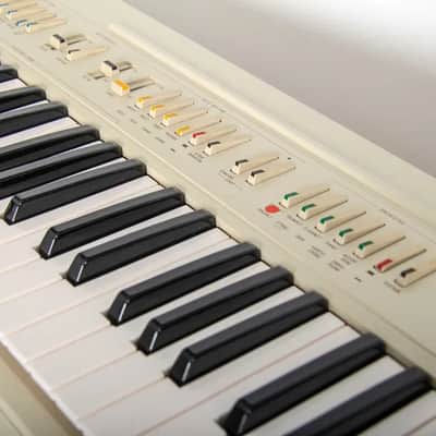 Yamaha PS-20 Portable Synthesizer (1981) – Cream – Vintage Analog Synth w/ Original Bag & Dust Cover image 3