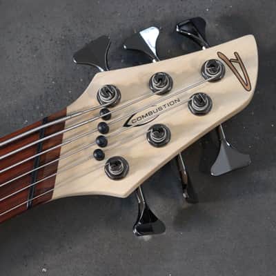 Dingwall Combustion 2023 - Black Burst image 5