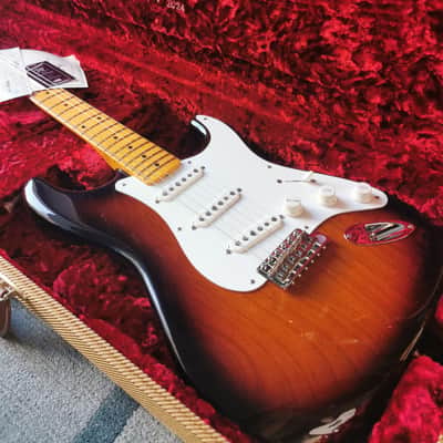 Fender 70th Anniversary American Vintage II 1954 Stratocaster 2024 - 2-Color Sunburst image 3