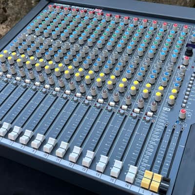 Allen & Heath MixWizard WZ4 16:2 16-Input Stereo Mixer 2014 - Present - Blue image 5