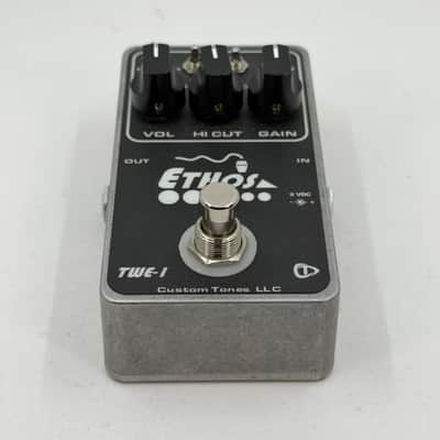 Custom Tones LLC Ethos TWE-1 – Overdrive / Preamp – Excellent Condition – Original Box & Manual image 3