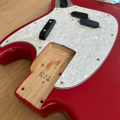 CIJ Fender Mustang Bass Body Racing Competition Trans Red (2008) - LOADED image 11