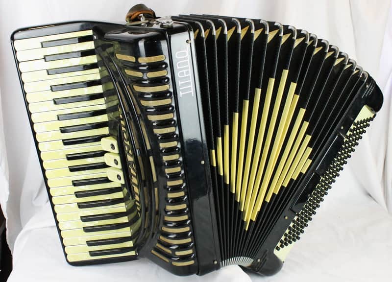 8033 - Black Titano Mod. 12958 Piano Accordion LM 41 120 image 1
