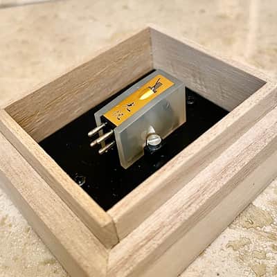 Koetsu Onyx Platinum MC Cartridge, Onyx Stone Body, Silverplated Copper Coil, Platinum Magnet imagen 7