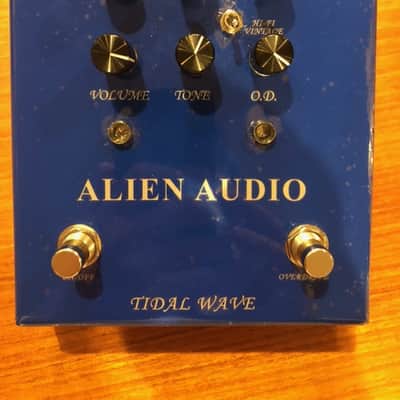 Alien Audio Tidal Wave Bass Preamp/DI image 1