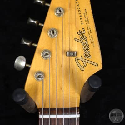 Fender Custom Shop Stratocaster '64 Heavy Relic from 2020 in Candy Apple Red with original hardcase image 8