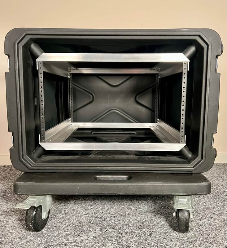 SKB 6U Roto Shock Rack 2018 - Black image 1